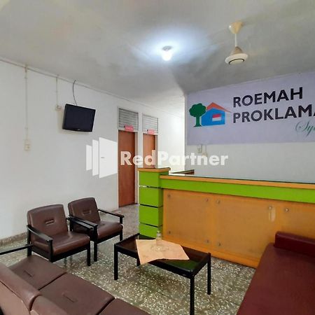 פדאנג Roemah Proklamasi Syariah Mitra Reddoorz מראה חיצוני תמונה