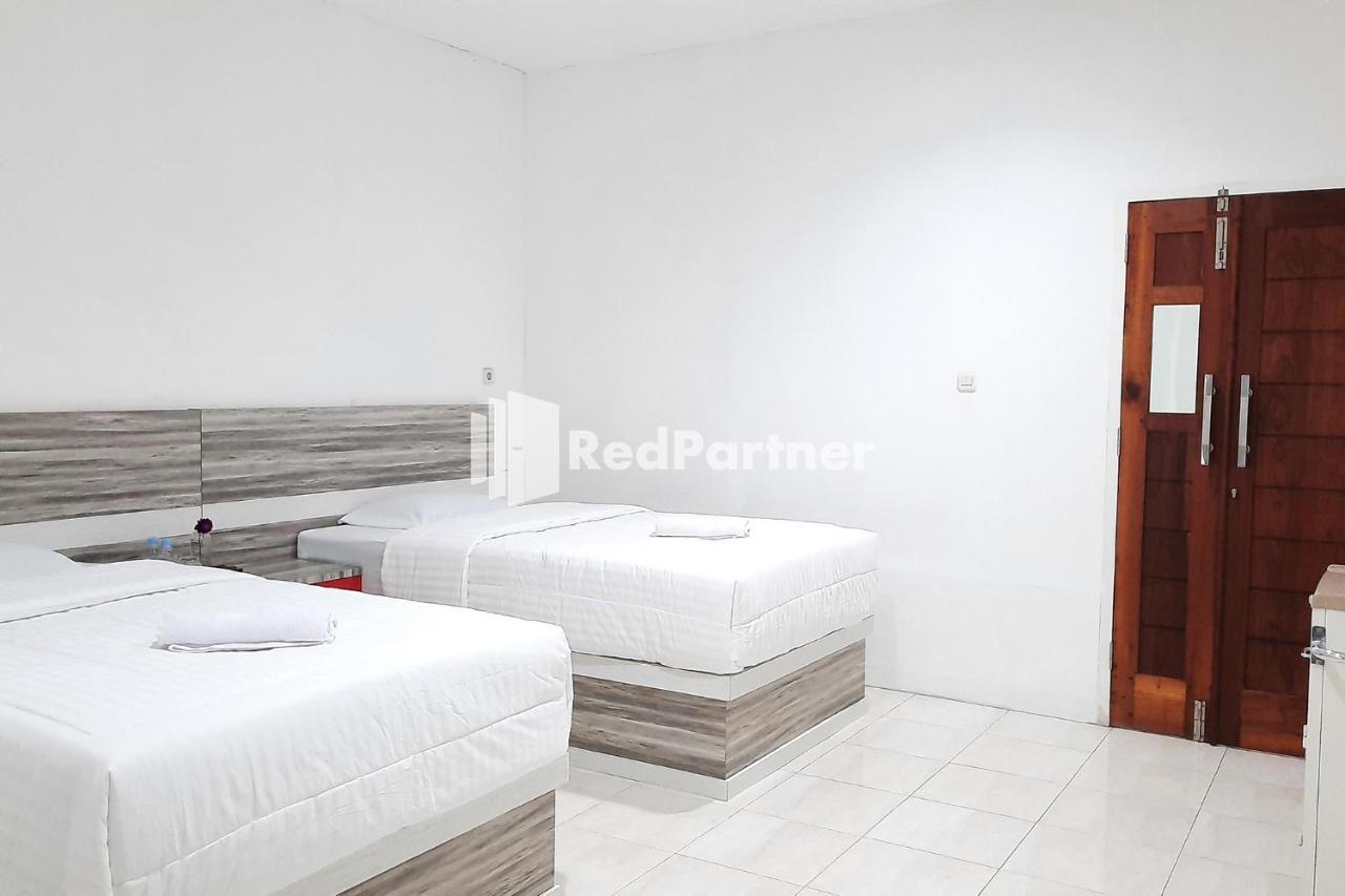 פדאנג Roemah Proklamasi Syariah Mitra Reddoorz מראה חיצוני תמונה