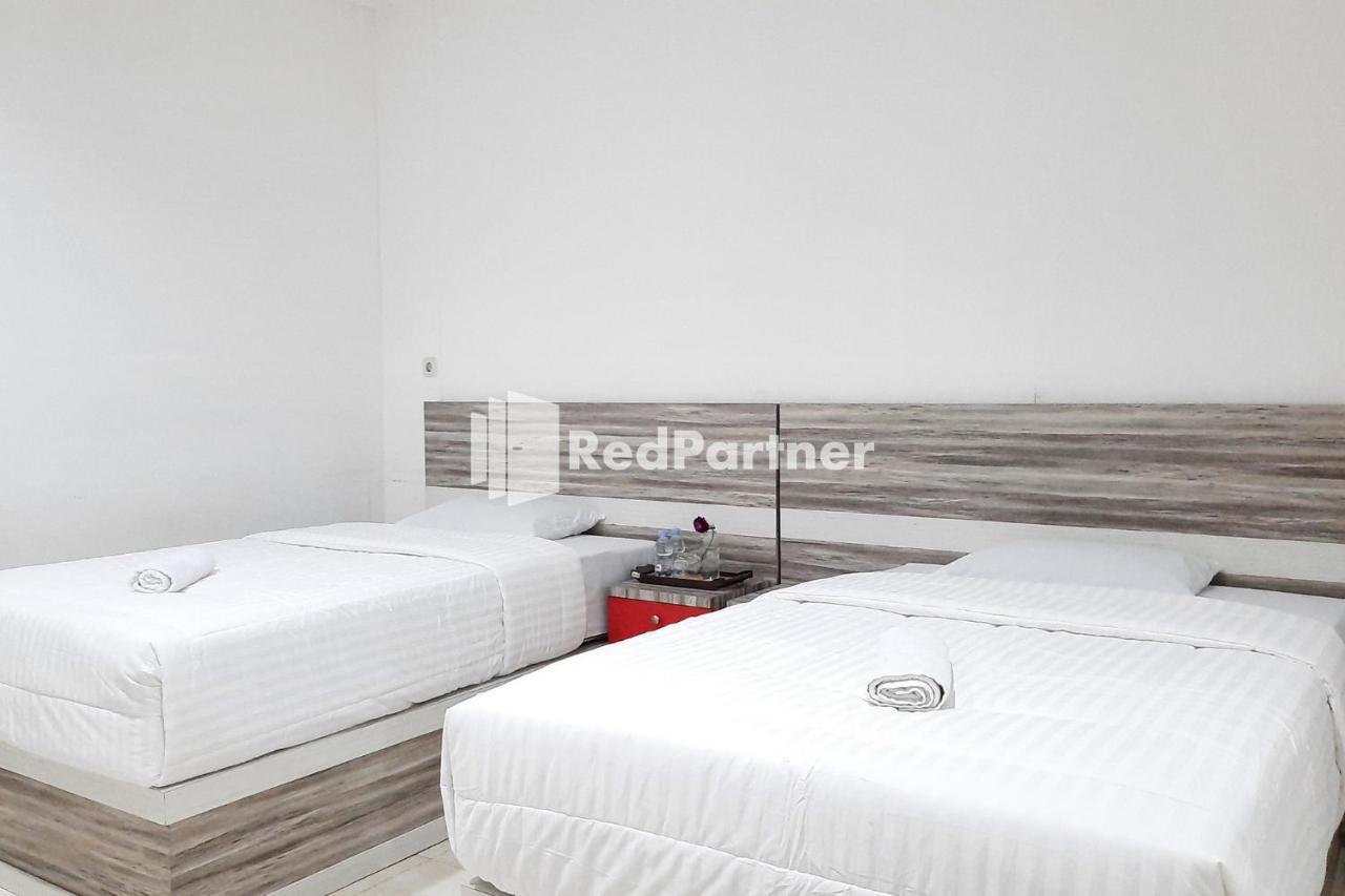 פדאנג Roemah Proklamasi Syariah Mitra Reddoorz מראה חיצוני תמונה